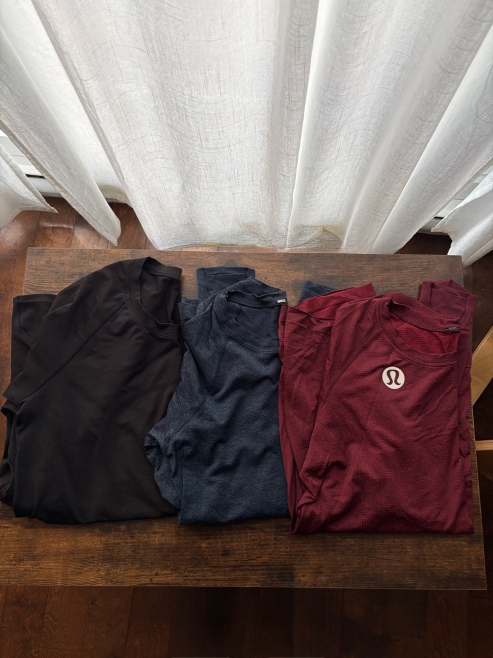 lululemon athletica Women’s long sleeves Tech Tee — 3 x